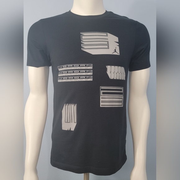 Jordan Air AJ11 GFX Short sleeves black t-shirt size small - Picture 3 of 9